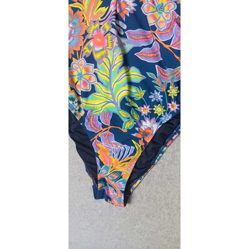 BCBGMaxAzria Women's Floral Paisley Lace-Up VNeck One Piece Swimsuit Size L Boho - Picture 8 of 13